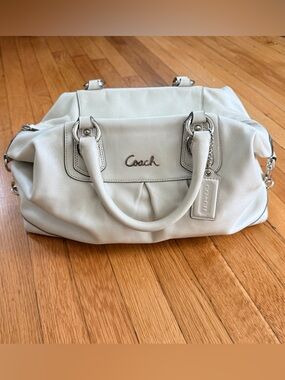 Coach F15447 Beige Leather Satchel w/ Strap Lavender Lining/silver hardware